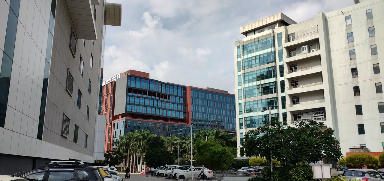 Bagmane Tech Park, Bangalore (2024) 35.