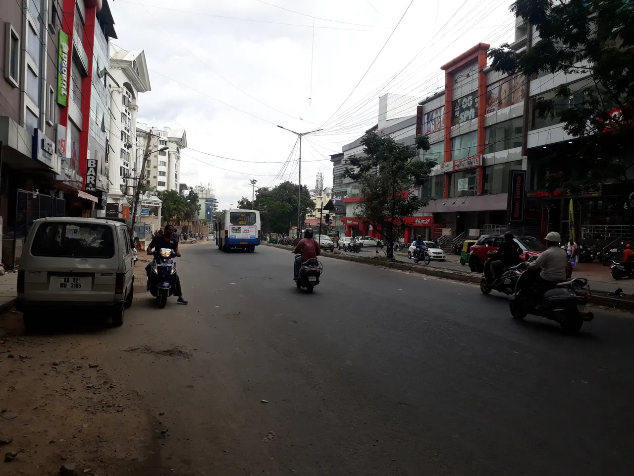 Hosur Main Road, Bangalore 01.