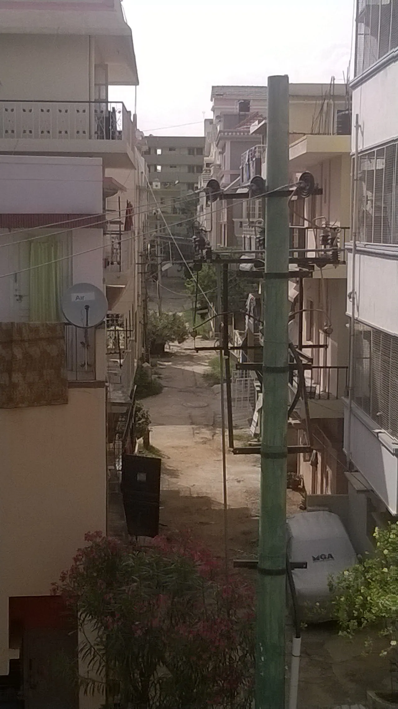 View of street in kadugodi.